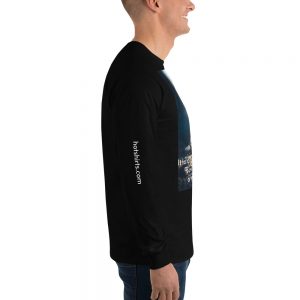Long-sleeved shirt - It has no commander, no overseer or ruler.